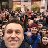 <h1>Овальность ситуации</h1> <h3>Что Навальный забыл в Нижнем?</h2>